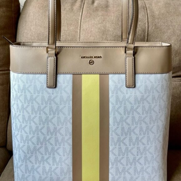 MICHAEL KORS LARGE TOTE BAG VANILLA COLOR , ACORN AND MARIGOLD LINE - Picture 2 of 11